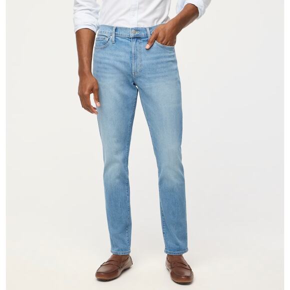 J.Crew Signature Flex Athletic Slim Fit Jeans Mens 36x30 Light Blue Wash Tapered - Picture 1 of 8